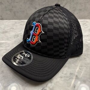9Forty New Era Boston Red Sox Foam Raceway Snapback Trucker Hat M- Crown MLB